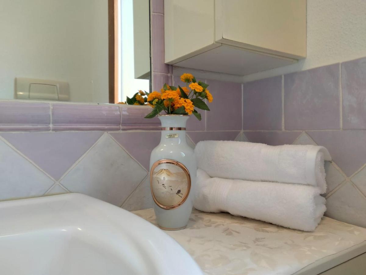 La Casa Dei Fenicotteri Bed and Breakfast Olbia Exteriör bild